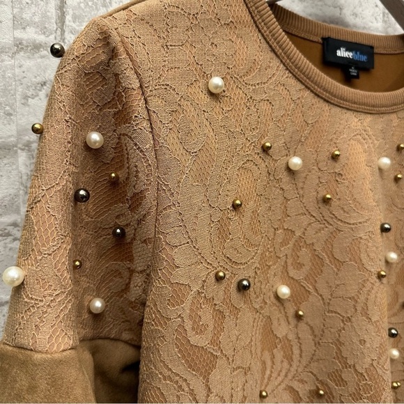 Alice Blue Pear Beaded Sweater women’s size medium tan‎ lace beautiful - Picture 2 of 7